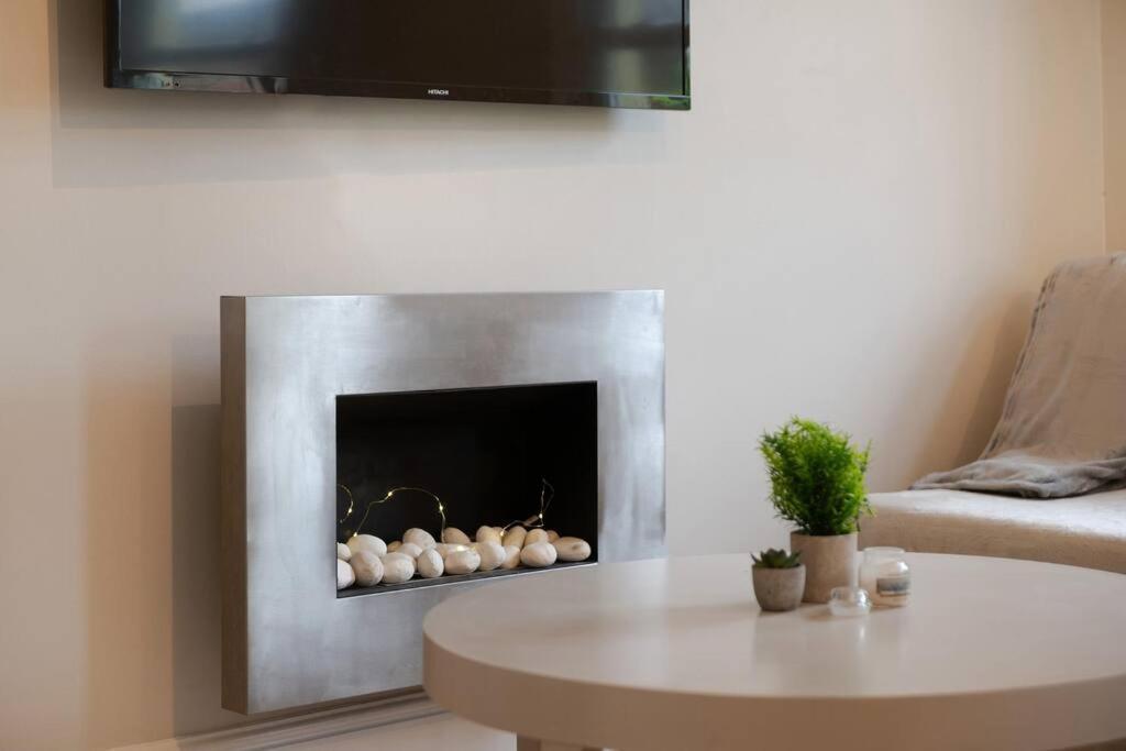 Cosy 2 Bed In Kensington Olympia Apartment Лондон Екстериор снимка